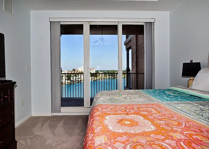 Harborview Grande 503
