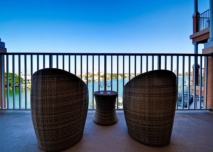 Harborview Grande 503