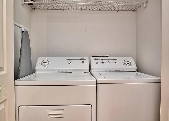 Harborview Grande 503 Apartment
